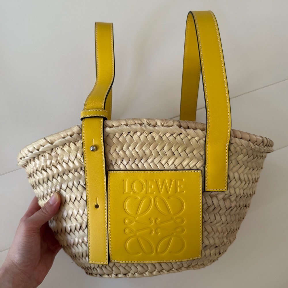 Authentic the Loewe Basket Bag in Yellow